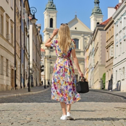 Elegancka sukienka Natalia – kolorowa łąka