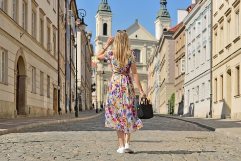 Elegancka sukienka Natalia – kolorowa łąka