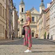 Elegancka sukienka Natalia – kwiatowy ogród