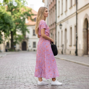 Elegancka sukienka Natalia – pastelowe kwiaty