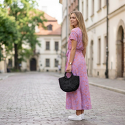Elegancka sukienka Natalia – pastelowe kwiaty